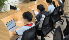 <b>能通过学生细微的交互行为判断其情感形态(如迷</b>